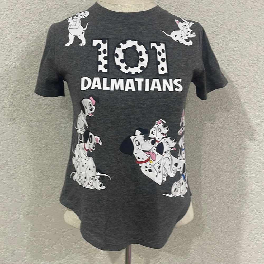 Women’s Disney 101 Dalmatian Tee size XS